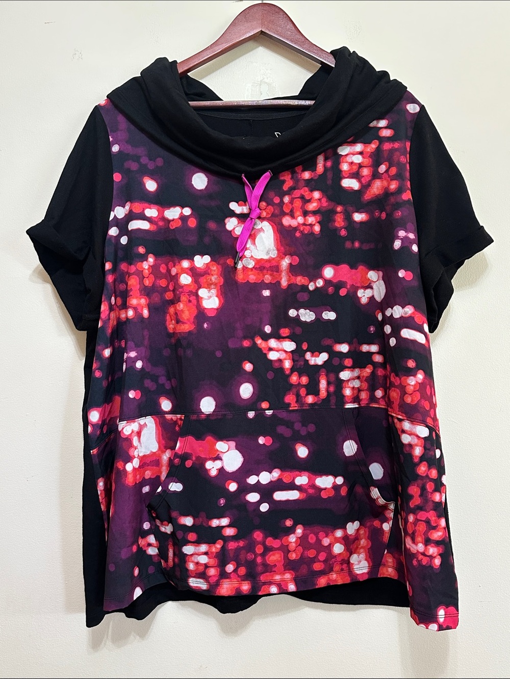 Women's Black Hoodie with Red-Pink Abstract Print